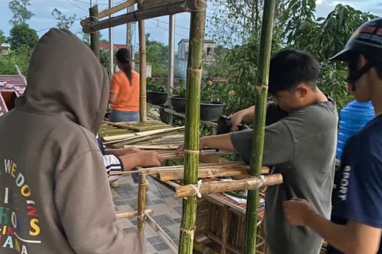 Giáo dục không phải là 'làm thay'