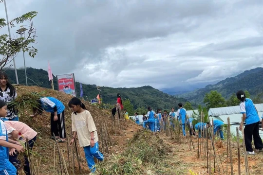 Trường nội trú gắn hướng nghiệp với sinh kế địa phương