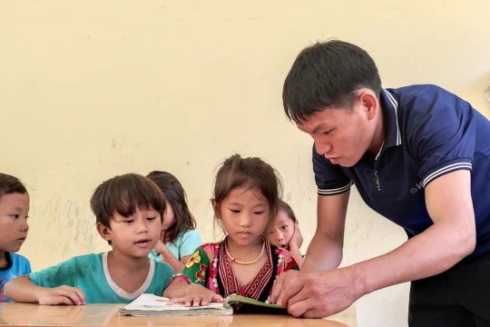 Mở cánh cửa tiếng Việt cho học sinh vùng cao