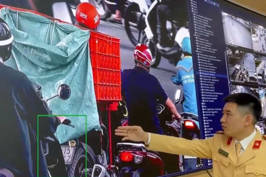 Camera AI 'bắt' loạt trường hợp che, dán biển số, dùng điện thoại khi lái xe