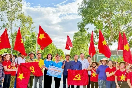 Bình dân học vụ số ở địa phương 4 lần là đơn vị Anh hùng