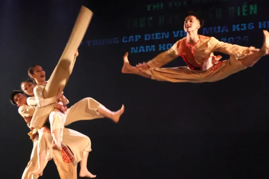 Tài năng múa: Khó tìm điểm tựa để phát triển