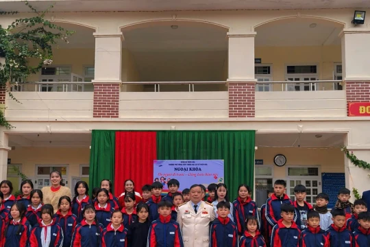 Giáo dục truyền thống yêu nước từ mái trường