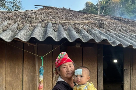 Bài 1: Phận người mắc kẹt trong vòng xoáy