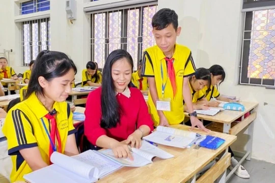 Quy định chuyển sang hạng II mới với giáo viên THCS