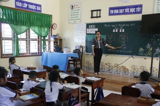 Đồng Tháp đột phá hạ tầng giáo dục vùng biên giới