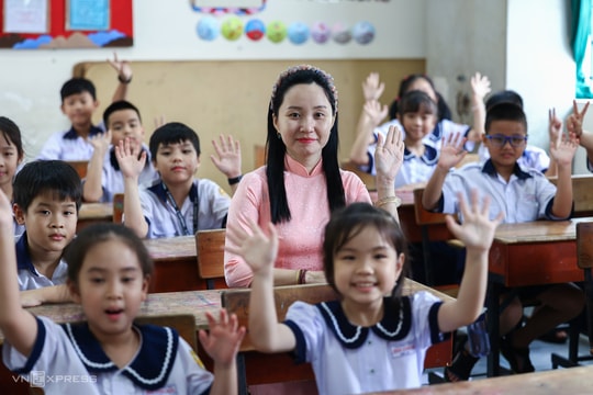 Giáo viên nhận thưởng Tết khoảng 10-14 triệu đồng