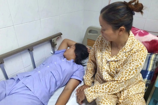 Vụ học sinh lớp 8 bị đánh hội đồng: Nạn nhân bị thủng màng nhĩ trái