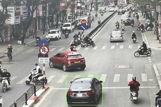 Hà Nội: Một ngày camera AI phát hiện hơn 100 trường hợp vi phạm giao thông