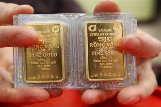 Giá vàng hôm nay 2/1/2026 trong nước ổn định, thế giới tiếp đà giảm mạnh