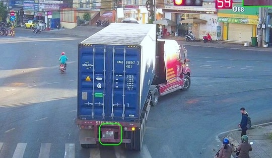 Danh sách gần trăm phương tiện bị camera ghi rõ từng chi tiết vi phạm