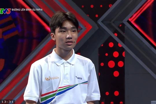 Nam sinh Hà Nội lập kỷ lục phần thi Vượt chướng ngại vật Olympia