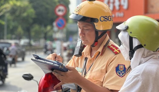 Không phải người dân nào cũng biết: Đi xe quá chậm cũng bị phạt tới tiền triệu