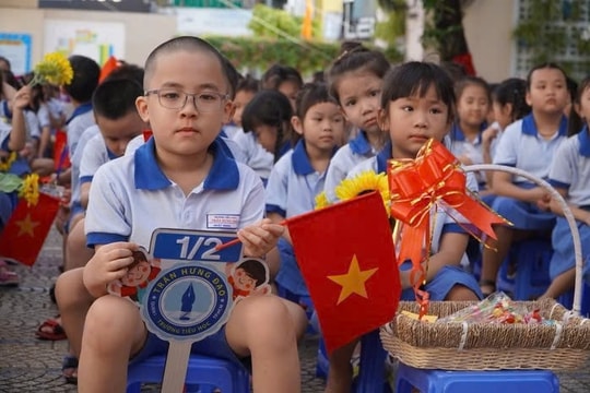 TP. Hồ Chí Minh: Rà soát năng lực, bằng cấp giáo viên chương trình liên kết