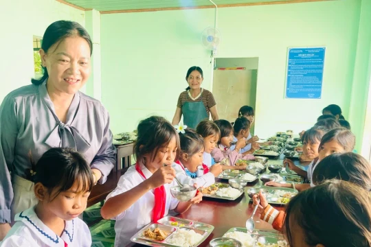 Gia Lai làm rõ cơ sở pháp lý, bán trú trường học hoạt động trở lại