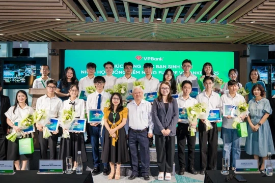 VPBank trao 54 học bổng Future VPBanker 2025, khởi đầu hành trình vươn xa của thế hệ nhân tài trẻ