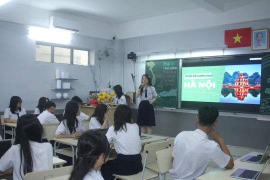 Lãnh đạo sở GD&ĐT TPHCM yêu cầu không đưa nhiều hoạt động liên kết vào trường