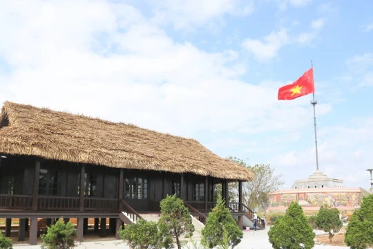 Di tích lịch sử đôi bờ Hiền Lương ở Quảng Trị được 'khoác áo mới'