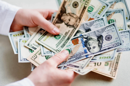 Tử vi hôm nay: 3 con giáp tiền tài cực vượng ngày 9/1/2026, lộc về như vũ bão