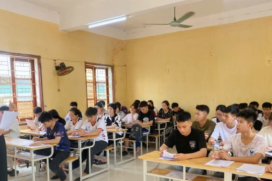 Giải pháp xây dựng môi trường giáo dục truyền cảm hứng