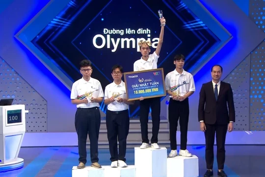 Thi đấu tự tin, nam sinh Huế giành vòng nguyệt quế trận thi tuần Olympia