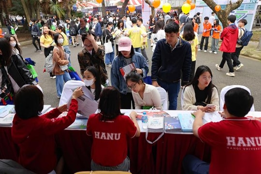 Trường đại học công bố phương án tuyển sinh, điều chỉnh tổ hợp xét tuyển 2026