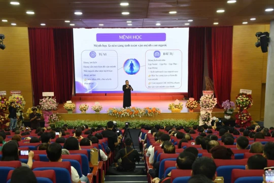 Kết nối tri thức cổ học với công nghệ hiện đại