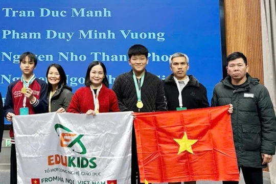 Học sinh Bắc Ninh giành Huy chương Vàng Robotics Quốc tế