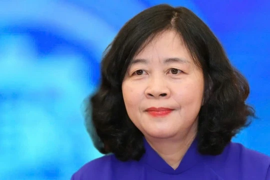 Giới thiệu bà Bùi Thị Minh Hoài ứng cử Đại biểu Quốc hội