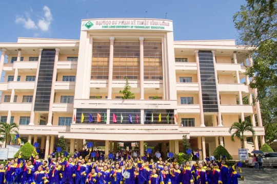 Trụ cột Giáo dục STEM: Đổi mới sáng tạo và ứng dụng công nghệ tại VLUTE