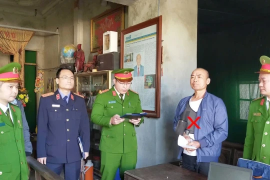 Công an Thanh Hóa bắt người đàn ông bôi nhọ danh dự lãnh đạo Đảng, Nhà nước