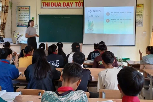 Chuyển trường qua Cổng dịch vụ công: Giảm giấy tờ, minh bạch quy trình