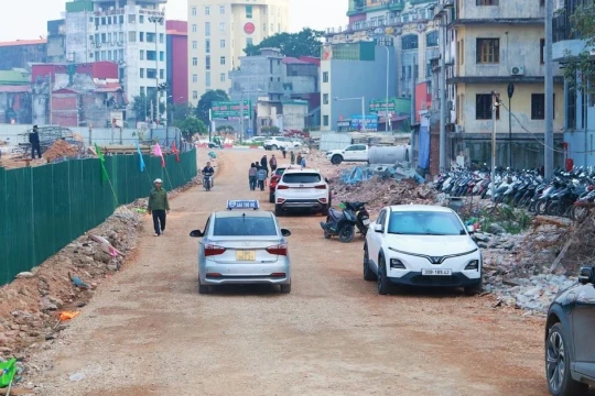 Thông xe kỹ thuật đường Vành đai 1 đoạn Hoàng Cầu - Voi Phục