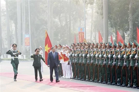 Tổng Bí thư trao Danh hiệu Anh hùng LLVT nhân dân cho Tổng cục Hậu cần - Kỹ thuật