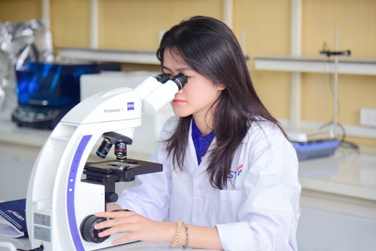 Thêm một trường công nghệ lần đầu tiên xét tuyển bằng SAT và phỏng vấn