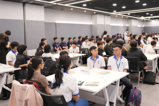 Trí tuệ nhân tạo trở thành 'gia sư 24/7': Học thông minh hay lệ thuộc?