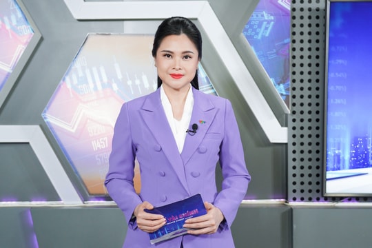 Nữ BTV xinh đẹp chuyên mặc màu tím trên sóng VTV là ai?