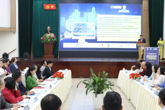 Giải pháp cho giáo dục đại học bền vững thông qua chuyển đổi số