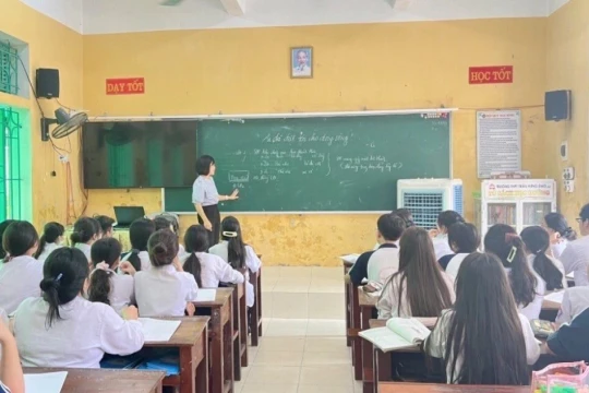 Trường hợp giáo viên không được phép dạy thêm hoặc tổ chức dạy thêm