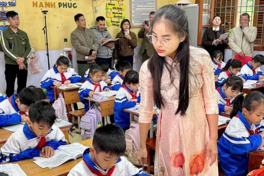 Tuyên Quang tiếp nhận, tuyển dụng 488 viên chức giáo dục