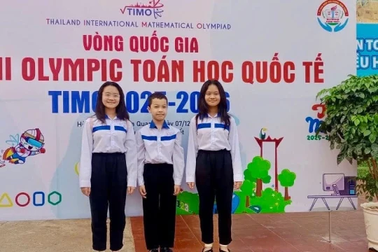 Nam sinh lớp 6 Tuyên Quang đạt điểm tuyệt đối tại Đấu trường Toán học châu Á