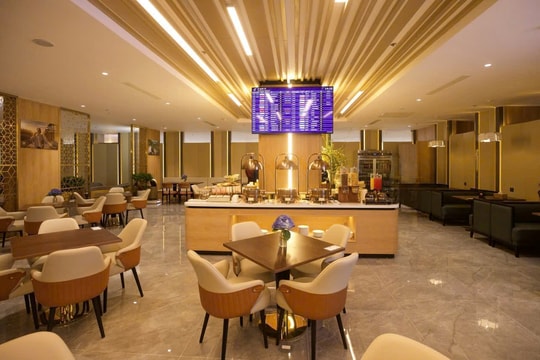 Vietnam Airlines khai trương Phòng khách Bông Sen mới tại Nội Bài