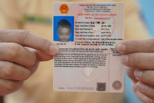 Thông tin về giấy phép lái xe màu hồng mới, người dân ai cũng cần biết