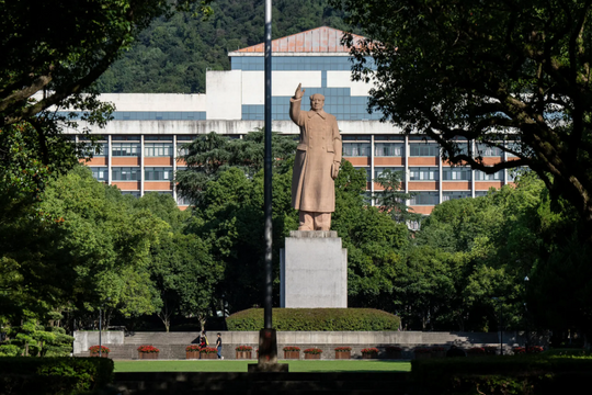 Lý do các đại học Trung Quốc thăng hạng toàn cầu, vượt mặt Mỹ