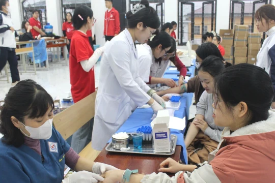 Lan tỏa ‘Giọt hồng tuổi trẻ’ trong sinh viên