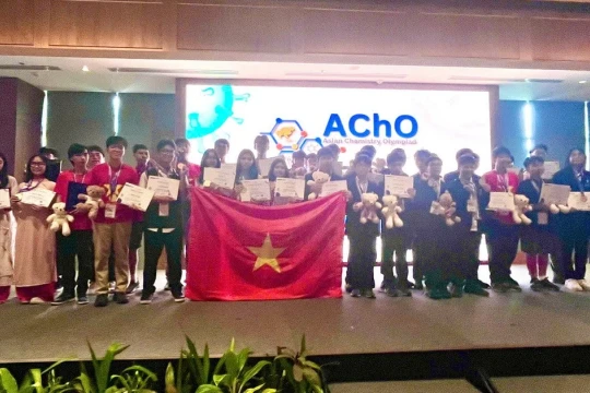 Đoàn Việt Nam giành 44 giải tại kỳ thi Olympic Hóa học Châu Á AChO