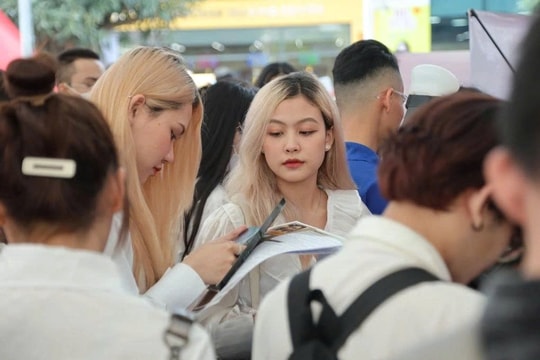 Phụ huynh yêu cầu được xem điểm số của con, trường đại học phản hồi gì?