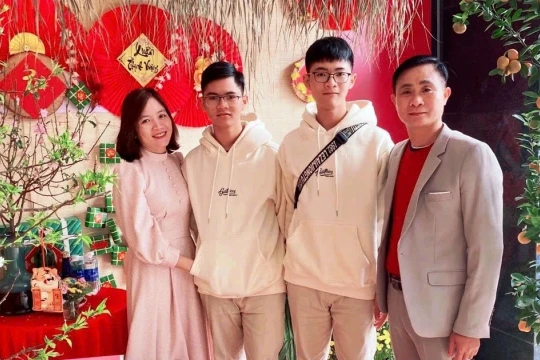 Cặp song sinh ở Thanh Hóa cùng đoạt giải Nhất học sinh giỏi quốc gia môn Toán