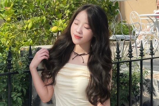 Chị gái khóc oà khi em trai đạt HSG quốc gia, nhớ hào quang 4 năm trước