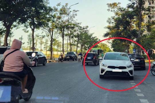 Năm 2026, điều khiển ô tô, xe máy đi ngược chiều bị phạt bao nhiêu?